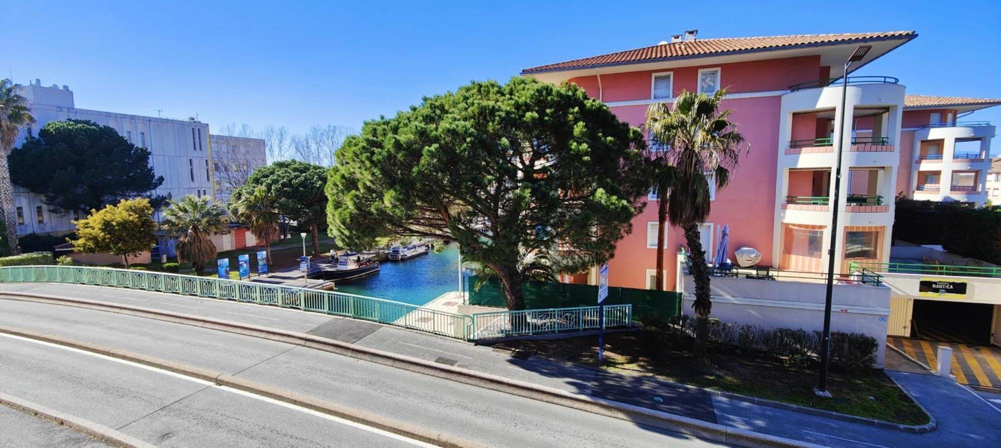 Appartement Nest With Balcony Close To The Sea *
