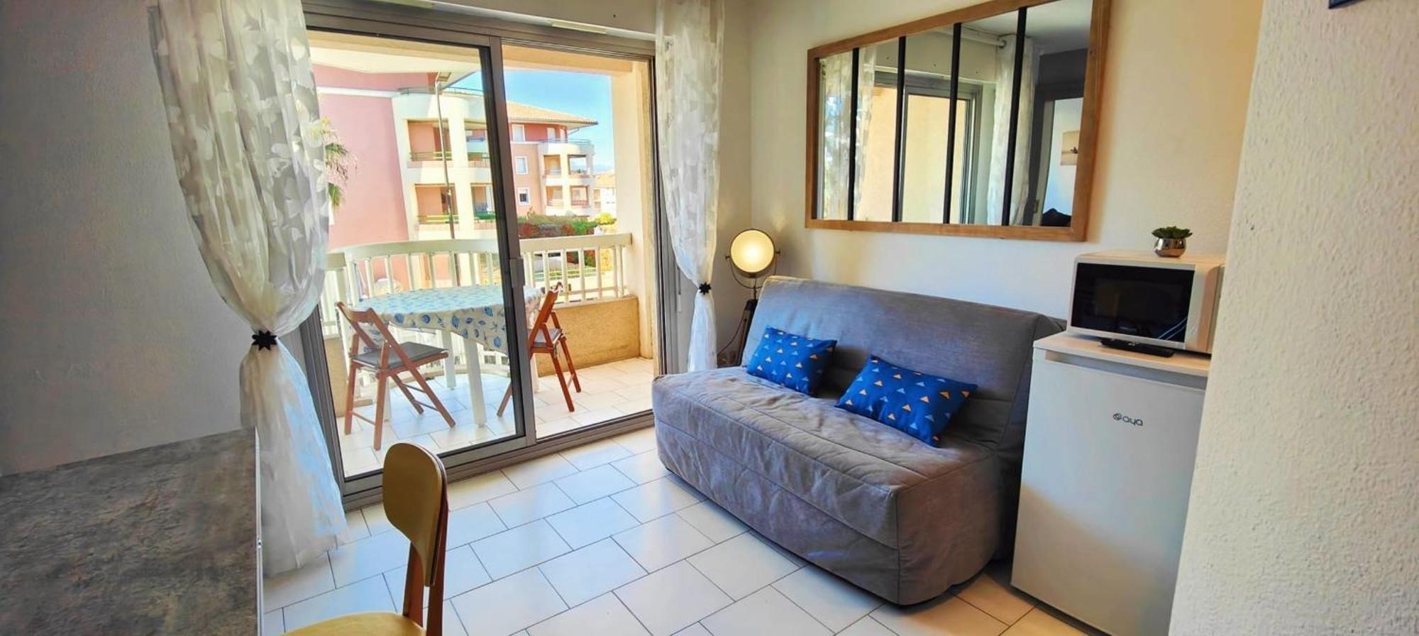 Nest With Balcony Close To The Sea Appartement